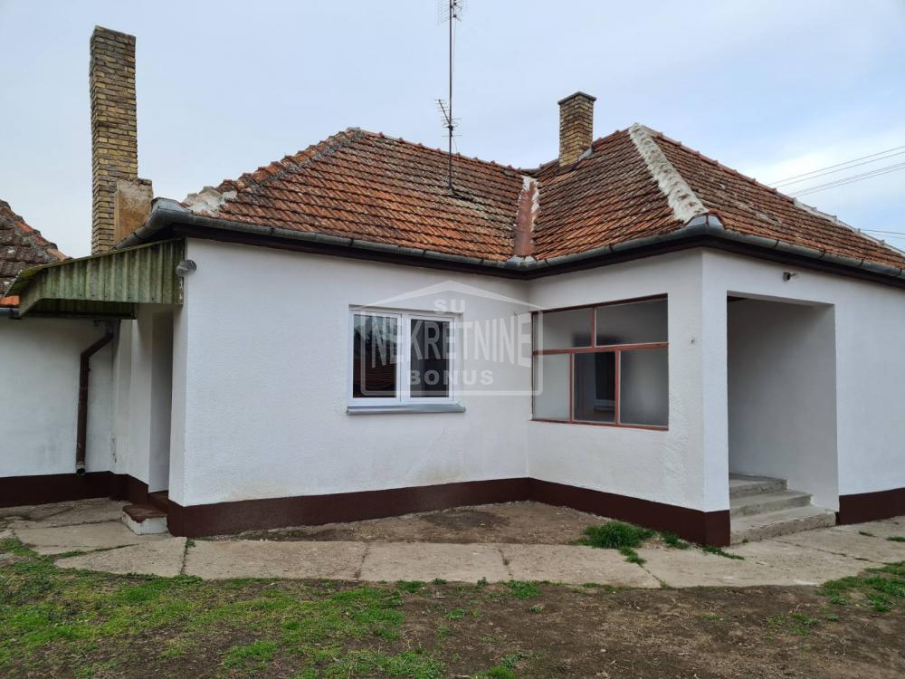 Subotica-Bajmok-renovirana kuća na dobroj lokaciji ID#1491 29.000 €
