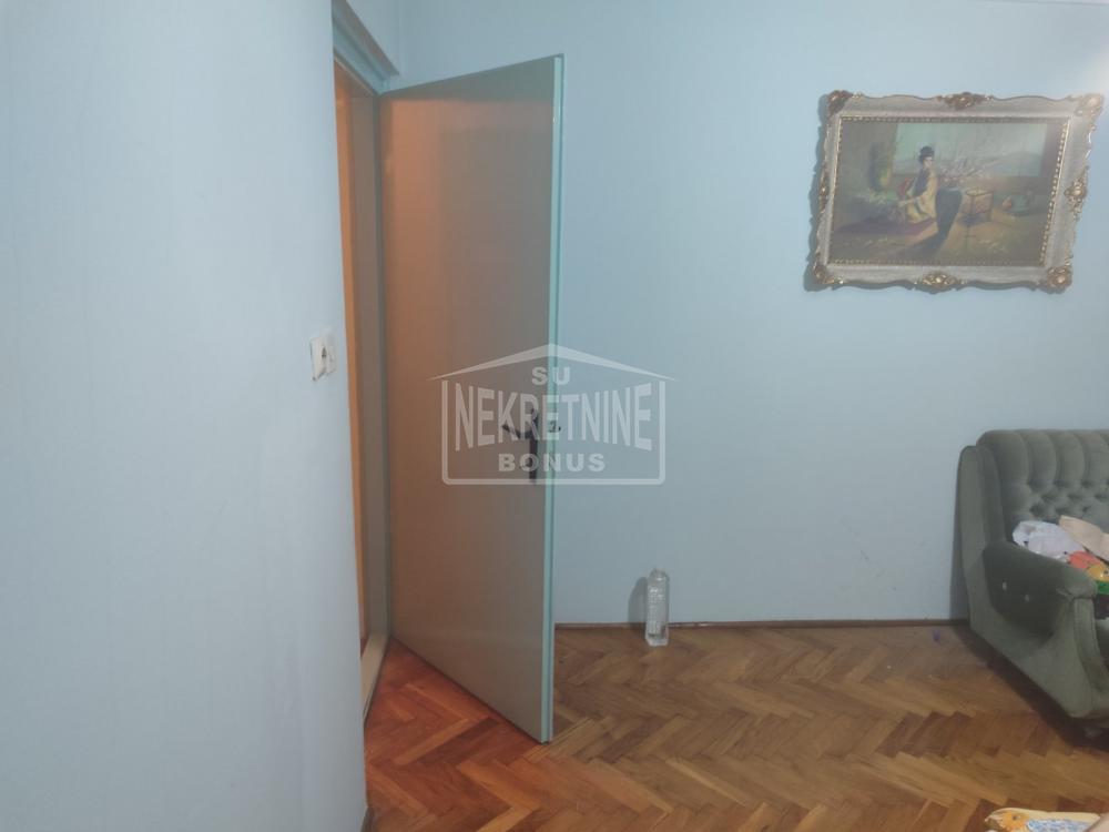 Subotica-Kertvaroš-Prodaje se stan u prizemlju u manjoj zgradi ID#1665 75.000 €